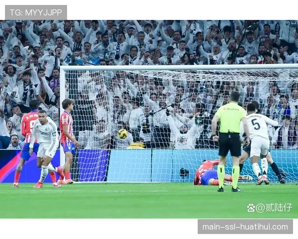 皇马中场防守硬度下降，楚阿梅尼缺阵影响反击限制能力